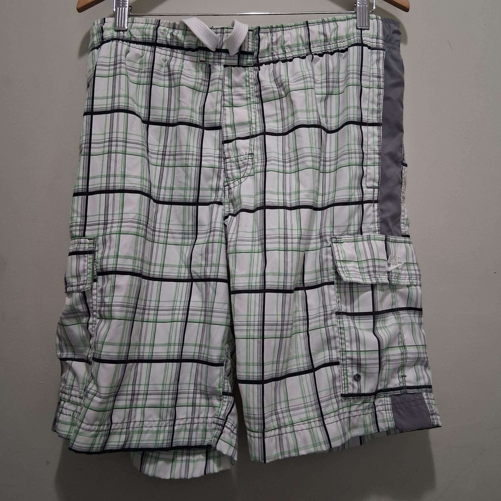 Nike Sportswear Mens Plaid Cargo Board Shorts White Green Grey Size Large